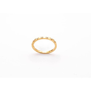 Anillo oro amarillo y 7 diamantes